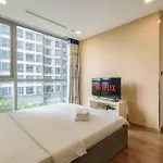 Landmark 81 Vinhomes Christine Apartment
