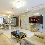 Landmark 81 Vinhomes Christine Apartment